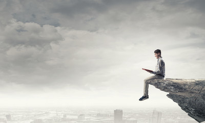 为什么京东、途虎上的轮胎比实体店便宜那么多-